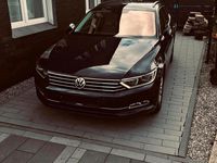 Gebraucht VW Passat 150 PS (110 kW) 2016 Blau Kombi