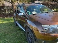 Second-hand Dacia Duster 105 CP (77 kW) 2011 Maro SUV