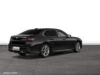 Gebraucht BMW M760e 571 PS (419 kW) 2025 Schwarz Limousine