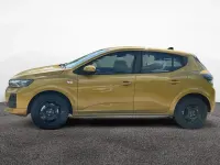 Neu Dacia Sandero Expression 122 PS (89 kW) 2026 Amber yellow Limousine