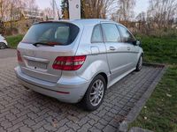 Gebraucht Mercedes B180 109 PS (80 kW) 2007 Silber Van / Kleinbus