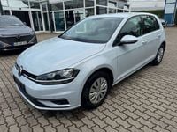 Second-hand VW Golf VII Trendline 86 CP (63 kW) 2018 Argintiu Berlinǎ
