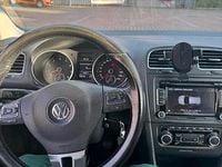 Gebraucht VW Golf VI 122 PS (89 kW) 2009 Weiß Kleinwagen