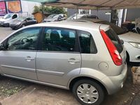 Gebraucht Ford Fiesta Style 69 PS (50 kW) 2008 Silber Kleinwagen