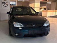 Gebraucht Ford Mondeo Ghia 145 PS (106 kW) 2005 Octane blue Kleinwagen