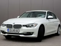 Używany BMW 320 184 KM (135 kW) 2014 Biały Sedan/Limuzyna