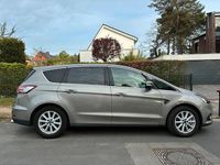 Second-hand Ford S-MAX Titanium 150 CP (110 kW) 2016 Argintiu Monovolum