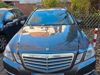 Gebraucht Mercedes E220 170 PS (125 kW) 2011 Grau Kombi