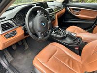 gebraucht BMW 318 d F31 Schwarz Luxury Line