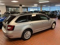 Gebraucht Skoda Octavia 2019 Silber