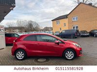 Gebraucht Kia Rio 84 PS (61 kW) 2016 Rot