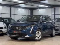 Gebraucht Peugeot 5008 Active 131 PS (96 kW) 2022 Blau SUV