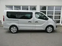 Gebraucht Opel Vivaro 146 PS (107 kW) 2018 Grau Van / Kleinbus