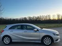Gebraucht Mercedes A180 122 PS (89 kW) 2012 Silber Limousine