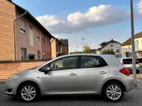 Gebraucht Toyota Auris 124 PS (91 kW) 2007 Silber Kleinwagen