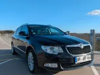 Gebraucht Skoda Superb Elegance 140 PS (102 kW) 2013 Schwarz Kombi