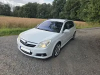 Gebraucht Opel Signum Edition 250 PS (183 kW) 2008 Weiß Kleinwagen