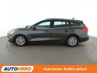 Gebraucht Ford Focus Titanium 120 PS (88 kW) 2018 Grau Kombi