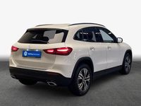 Gebraucht Mercedes GLA200 Progressive 150 PS (110 kW) 2026 Weiß SUV