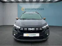 Gebraucht Dacia Jogger 101 PS (74 kW) 2024 Schwarz Van / Kleinbus