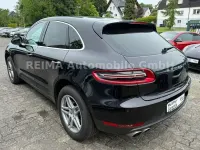 Gebraucht Porsche Macan 258 PS (189 kW) 2014 Tiefschwarzmetallic SUV