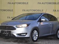 Gebraucht Ford Focus Titanium 125 PS (91 kW) 2015 Grau Limousine