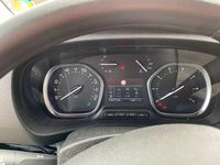 Gebraucht Opel Vivaro 145 PS (106 kW) 2023 Weiß Van / Kleinbus