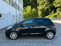 Gebraucht Toyota Yaris 90 PS (66 kW) 2009 Schwarz Kleinwagen