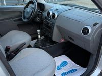 Gebraucht Ford Fusion 101 PS (74 kW) 2003 Silber Kleinwagen
