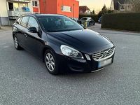 Gebraucht Volvo V60 167 PS (122 kW) 2012 Schwarz Kombi
