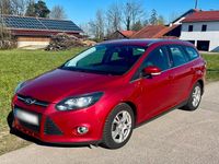 Używany Ford Focus Trend 125 KM (91 kW) 2012 Czerwony Kombi
