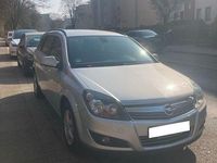 Gebraucht Opel Astra Edition 90 PS (66 kW) 2010 Silber Limousine