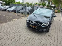 Gebraucht VW Touran Cup 140 PS (102 kW) 2014 Schwarz Van / Kleinbus