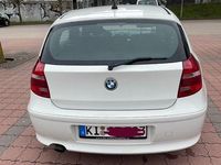 Usata BMW 118 143 CV (105 kW) 2009 Bianco Utilitaria