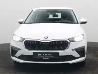 Gebraucht Skoda Scala Essence 116 PS (85 kW) 2025 Moonweiss metallic Kleinwagen