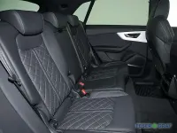 Używany Audi Q8 Ambiente 286 KM (210 kW) 2025 Szary SUV