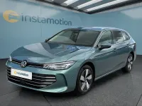 Gebraucht VW Passat 204 PS (150 kW) 2025 Grün Kombi