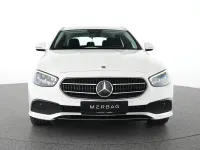 Gebraucht Mercedes E300 194 PS (142 kW) 2023 Weiß Limousine