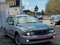 Gebraucht BMW 525 163 PS (119 kW) 2001 Grau Kombi