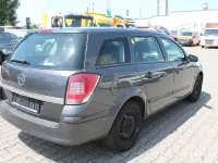 Gebraucht Opel Astra Selection 116 PS (85 kW) 2009 Grau Limousine