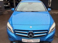 Gebraucht Mercedes A180 109 PS (80 kW) 2012 Suedseeblau  metalliclack Kleinwagen