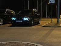 Gebraucht BMW 525 Basis 192 PS (141 kW) 2001 Blau Kombi