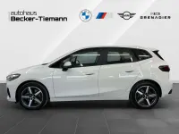 Gebraucht BMW 223 Active Tourer Sport Line 204 PS (150 kW) 2023 Alpinweiß uni Van / Kleinbus