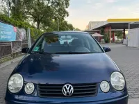 Gebraucht VW Polo 80 PS (58 kW) 2005 Blau Kleinwagen