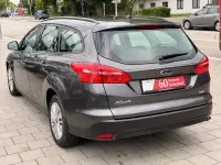 Used Ford Focus 125 HP (91 kW) 2018 Grey Sedan