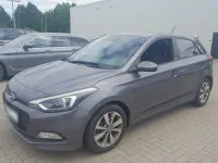 Gebraucht Hyundai i20 101 PS (74 kW) 2016 Grau Kleinwagen