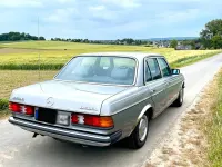 Gebraucht Mercedes 240 1977 Silber Limousine
