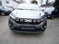 Gebraucht Dacia Sandero Expression 91 PS (66 kW) 2024 Grau Kleinwagen