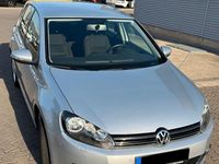 Gebraucht VW Golf VI Highline 122 PS (89 kW) 2011 Silber Kleinwagen