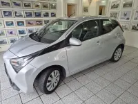 Gebraucht Toyota Aygo Team 72 PS (52 kW) 2018 Grau Kleinwagen
